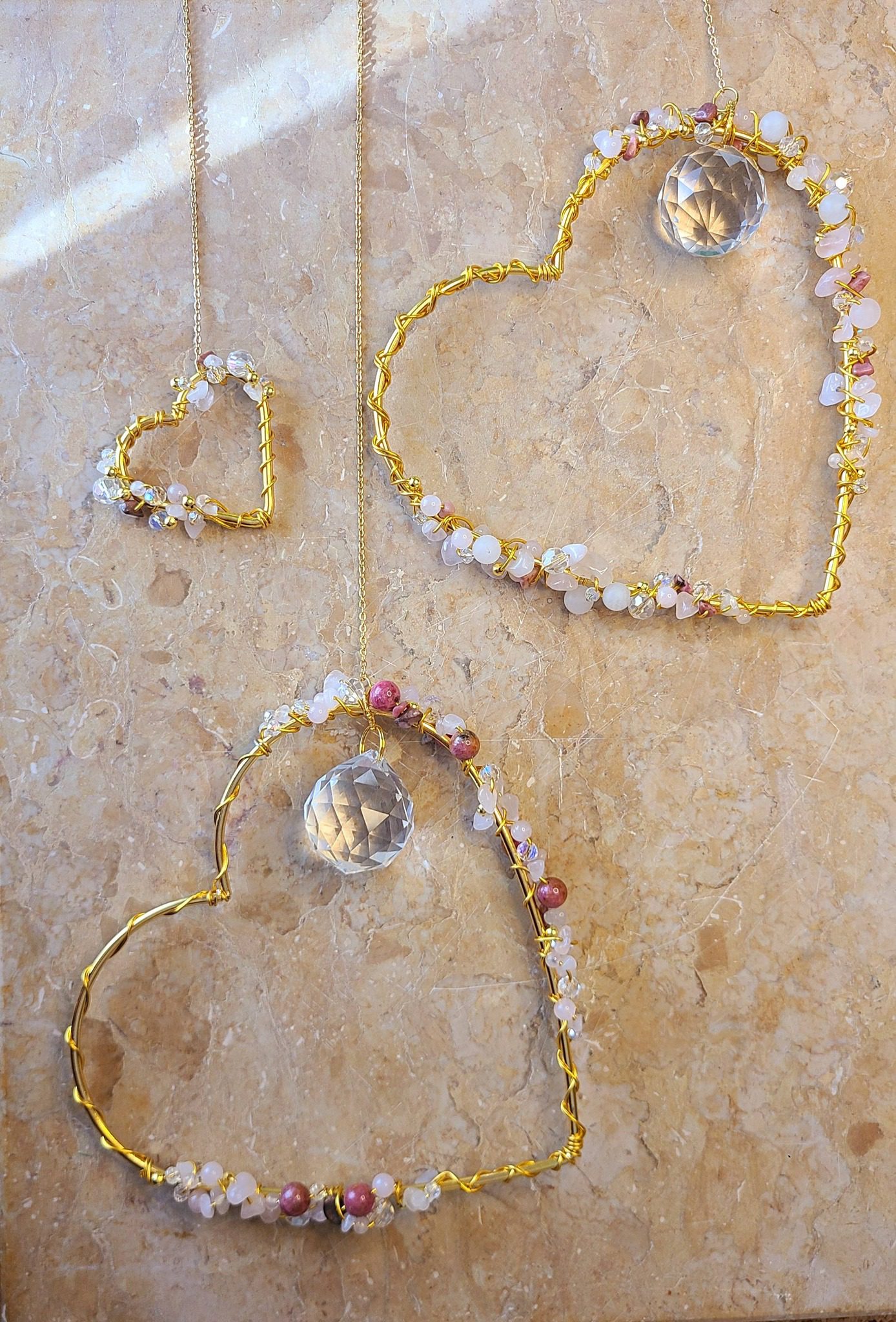 Attrape-soleil coeur en pierres naturelles et cristal – Image 2