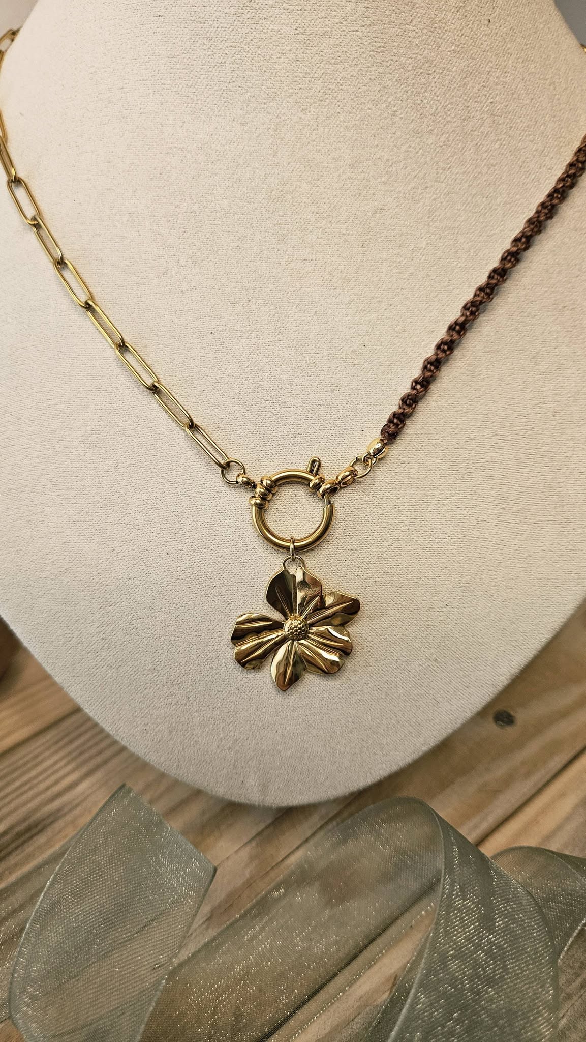 Collier Equilibre - Fleur – Image 2